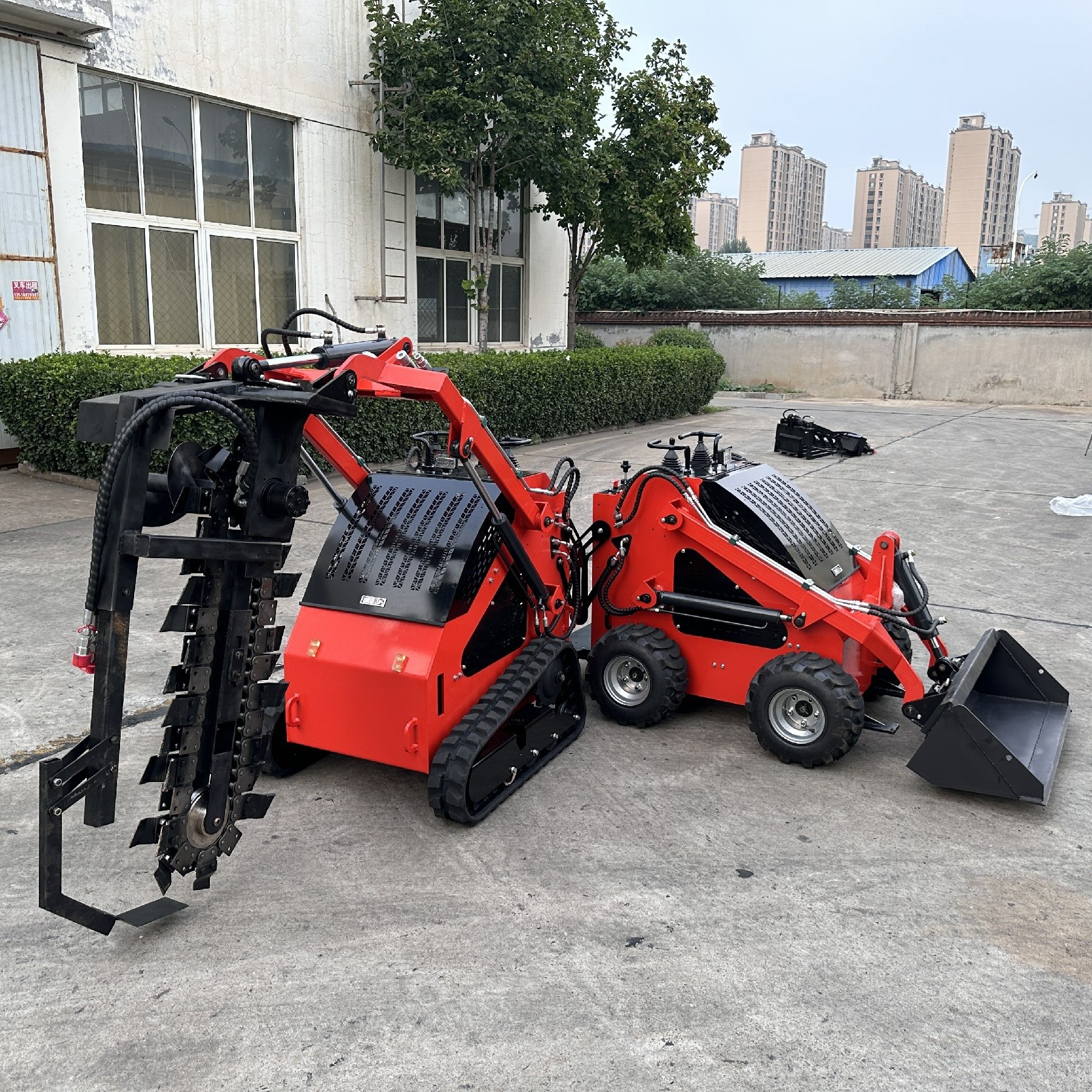 China EPA EURO5  multifunction Forestry mulcher skid steer attachments mini skid steer with mulcher