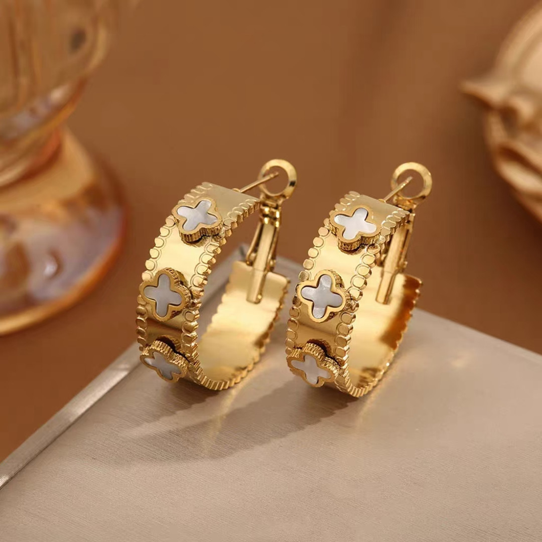 Luxurious Fashionable Four Leaf Clover 18K Gold Plated Stainless Steel Waterproof Exquisite Women's Jewelry Earrings