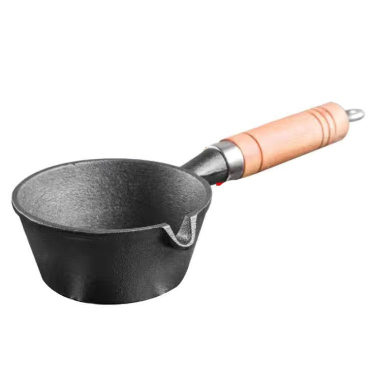 hot selling 11cm Cast Iron Oil Milk Pot with Wooden Handle Omelette Hot Frying Pan