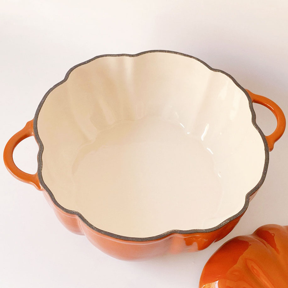 hot selling  Enamel Cast Iron Pot Cookware Design Pumpkin Creativity Coating Non Stick Casserole Pot with Lid