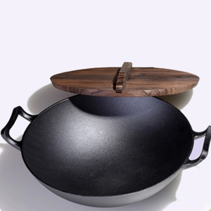 Wholesale Non-stick Cast Iron Woks Cookware Set Frying Pan with Double Iron Ears and Wooden Cover