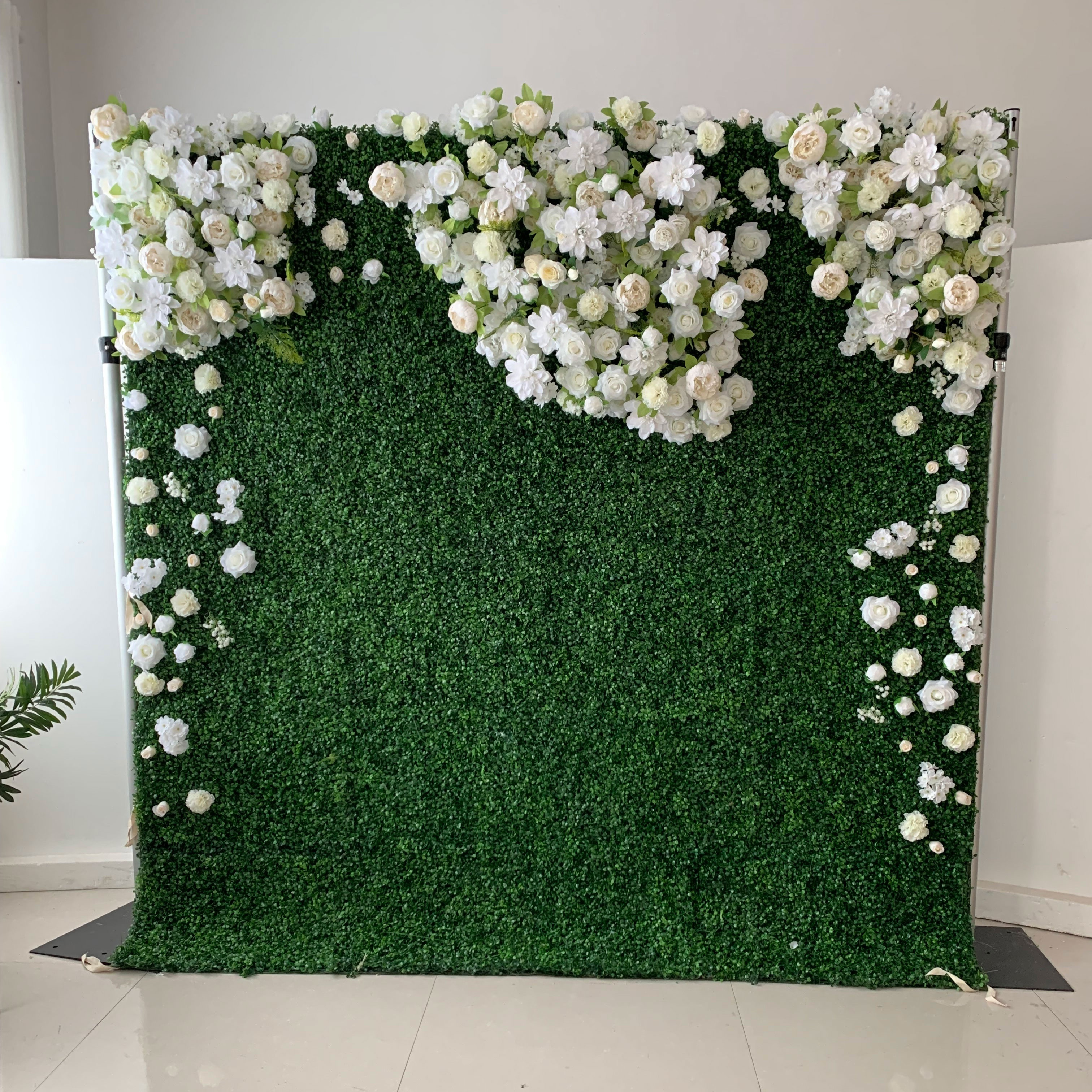 8ftx8ft Roll Up Grass Wall Decor Hot Sale Artificial Plant Wall High Quality Green Grass Backdrop Wall for Events Wedding Decor