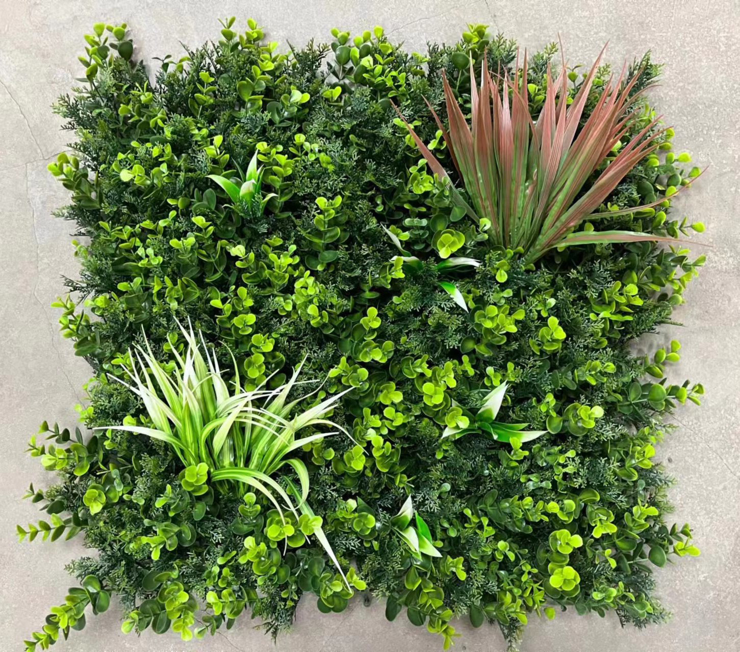 Customized Evergreen Artificial Plants Grass Wall Tropical Jungle Style Artificial Greenery Plant Backdrop Fake Hang Plant Wall