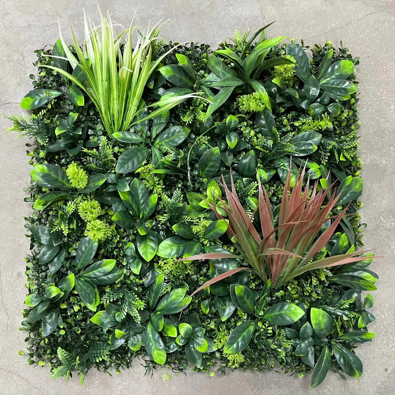 Customized Evergreen Artificial Plants Grass Wall Tropical Jungle Style Artificial Greenery Plant Backdrop Fake Hang Plant Wall