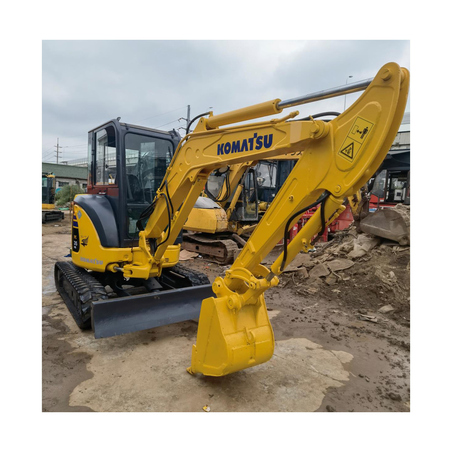 Good Price Second Hand Small Digger 90% New Farm Crawler Excavator Used Komatsu Pc35 Excavator For Sale