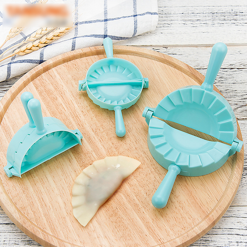 Kitchen folder tools pastry dough manual plastic dumpling maker mold and cutter set with multiple cutter for dumplings