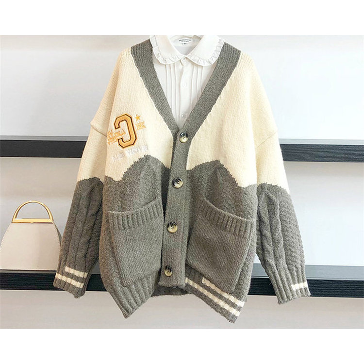 Top Sale New Arrivals Winter Women Baggy Oversized Ugly Christmas Outwear Sweaters Chunky Knitted Button Up Cardigan