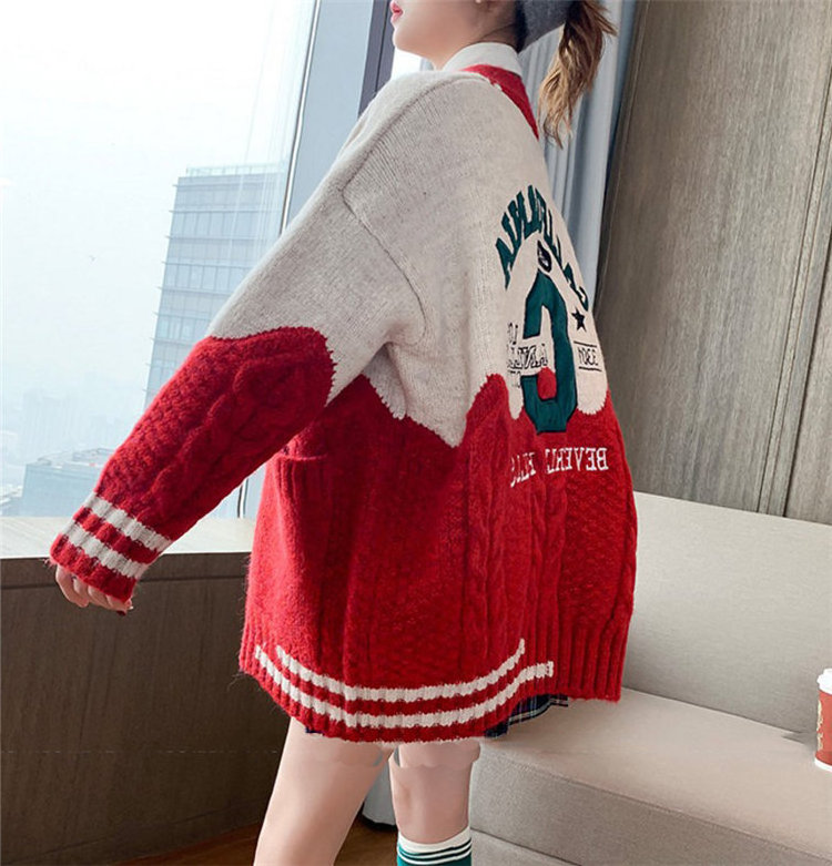 Top Sale New Arrivals Winter Women Baggy Oversized Ugly Christmas Outwear Sweaters Chunky Knitted Button Up Cardigan