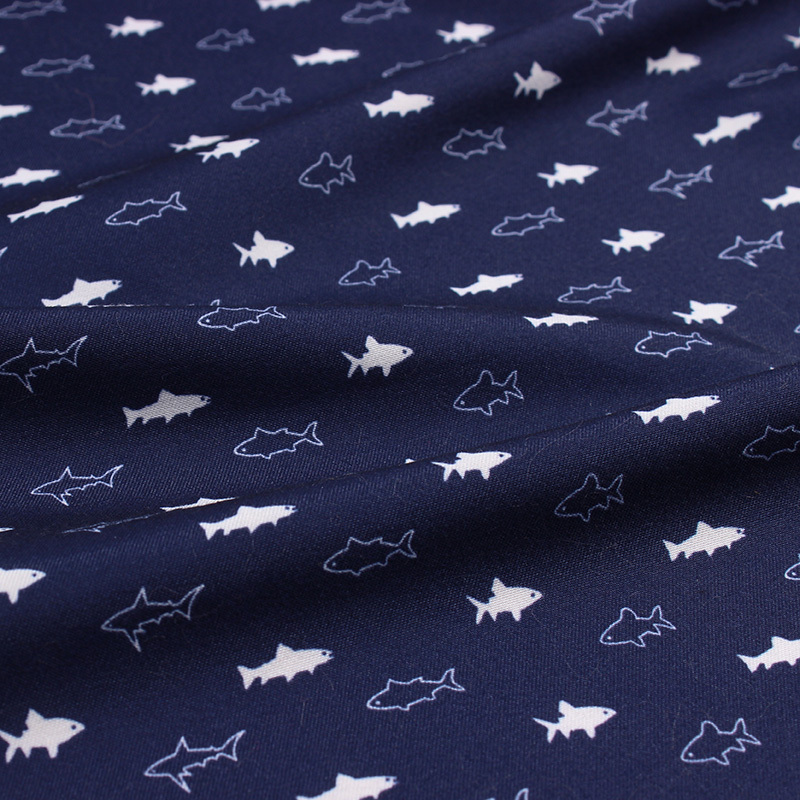 High Quality Breathable Cloths 100% Microfiber Polyester  Twill Peach skin Fish Print Fabric For Sheets Beach Short Pet Use