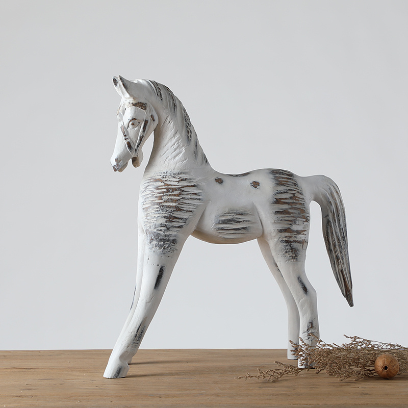 Wholesale OEM Custom Modern Resin Horse Sculpture For Home Decoration