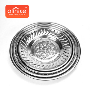 Wholesale Dinnerware Flower Pattern Charger Plates Bulk Metal Round Tray Stainless Steel Dinner Plates