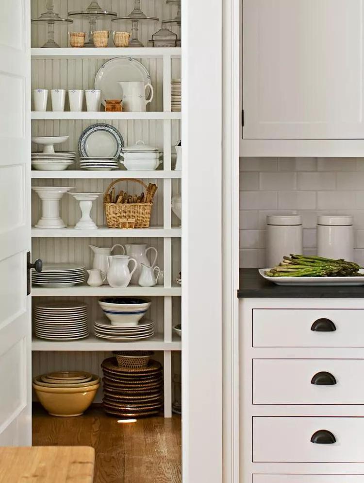 Customized Solid wood Pantry with big Storage space