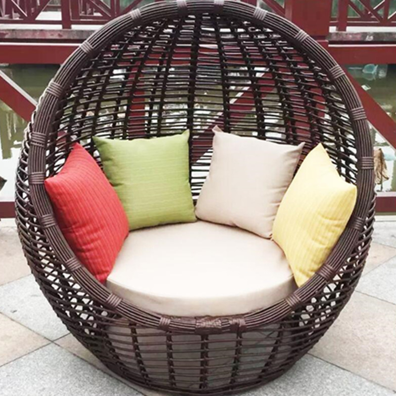 Modern Indoor Leisure Egg Sofa Outdoor Garden Furniture Round Outdoor Wicker Sofa Beds Patio Rattan Beach Beds