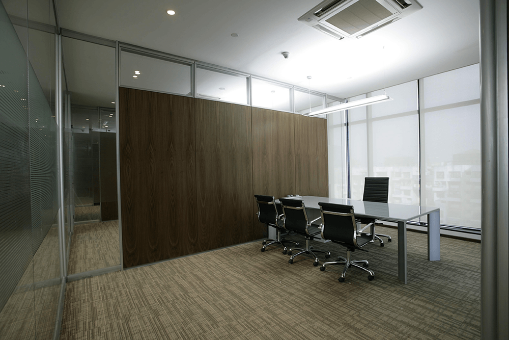 Customized Meeting Room Soundproof Clear Aluminum Frame Demountable Double Glazing With Blind For Office Glass Wall Partitions