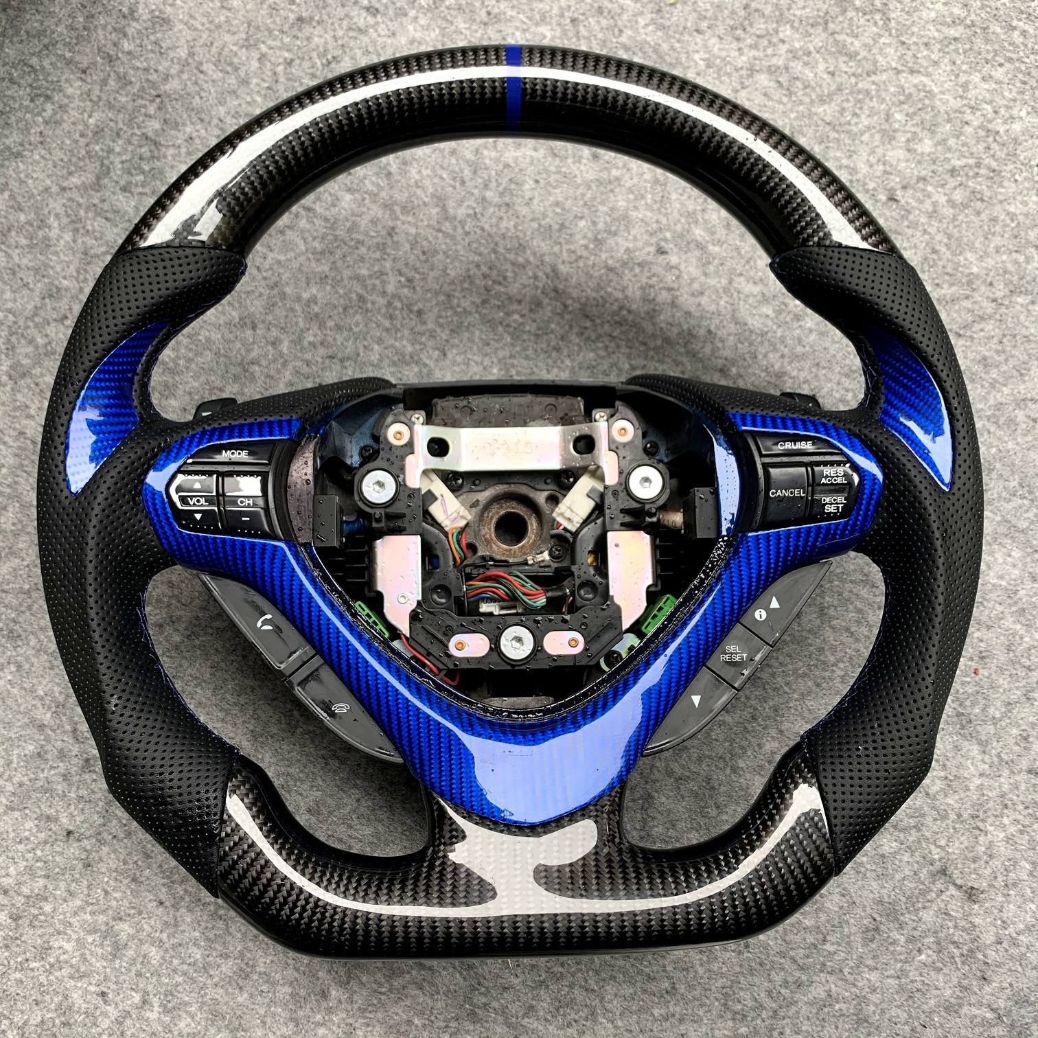 CCexcellent New design wholesale price carbon fiber steering wheel for Acura TSX with perforated leather carbon trim shifters