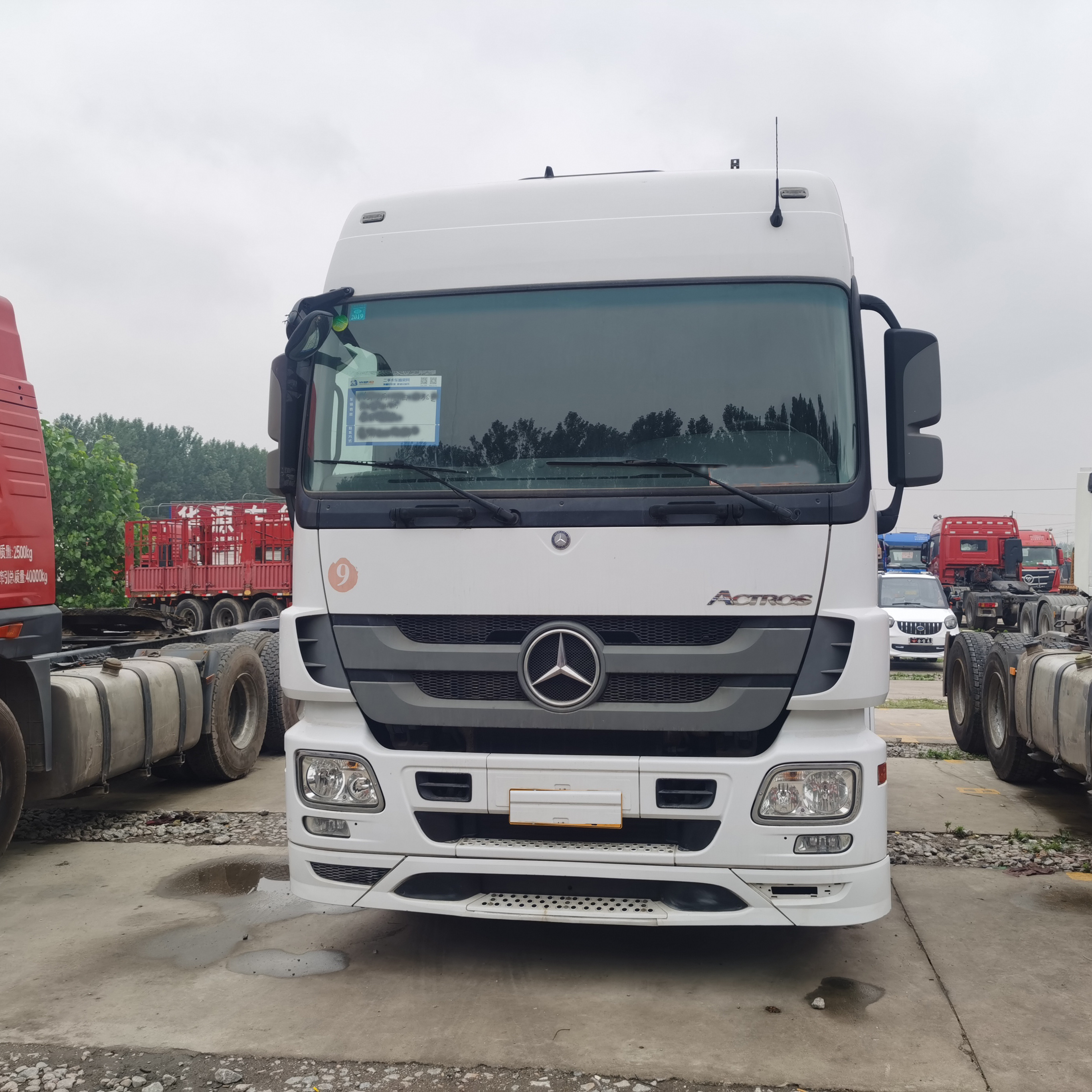 Original Germany Second hand  Benz truck head with cheap price and good  quality  Tractor Trailer used truck