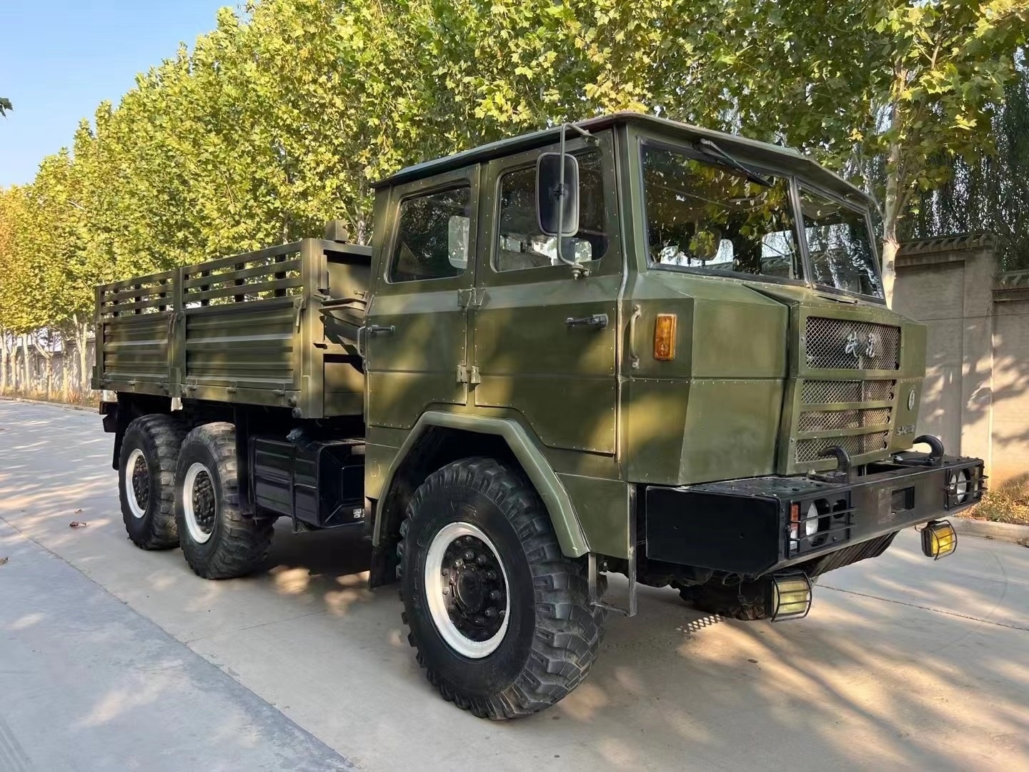 used Shacman 6x6 10 wheeler Dump Truck Tipper Truck All-wheel Drive Truck