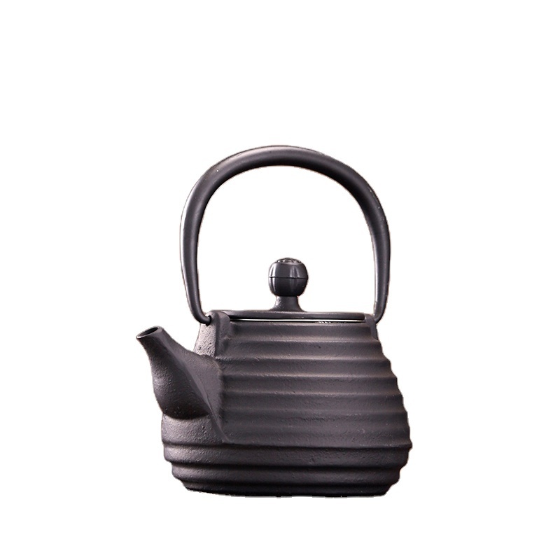 Small cute Thread iron kettle,  flat enamel cast iron tea pot with stainless steel filter best quality tea sets