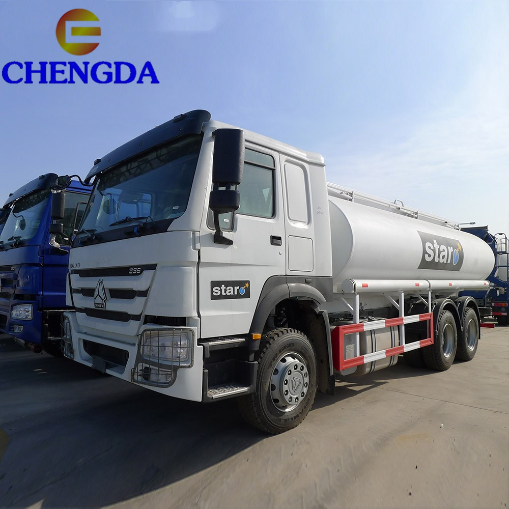 Howo 6x4 20m3 2  Compartments Water Spray Bowser Tanker Sprinkler Fuel Tank Truck For Sale