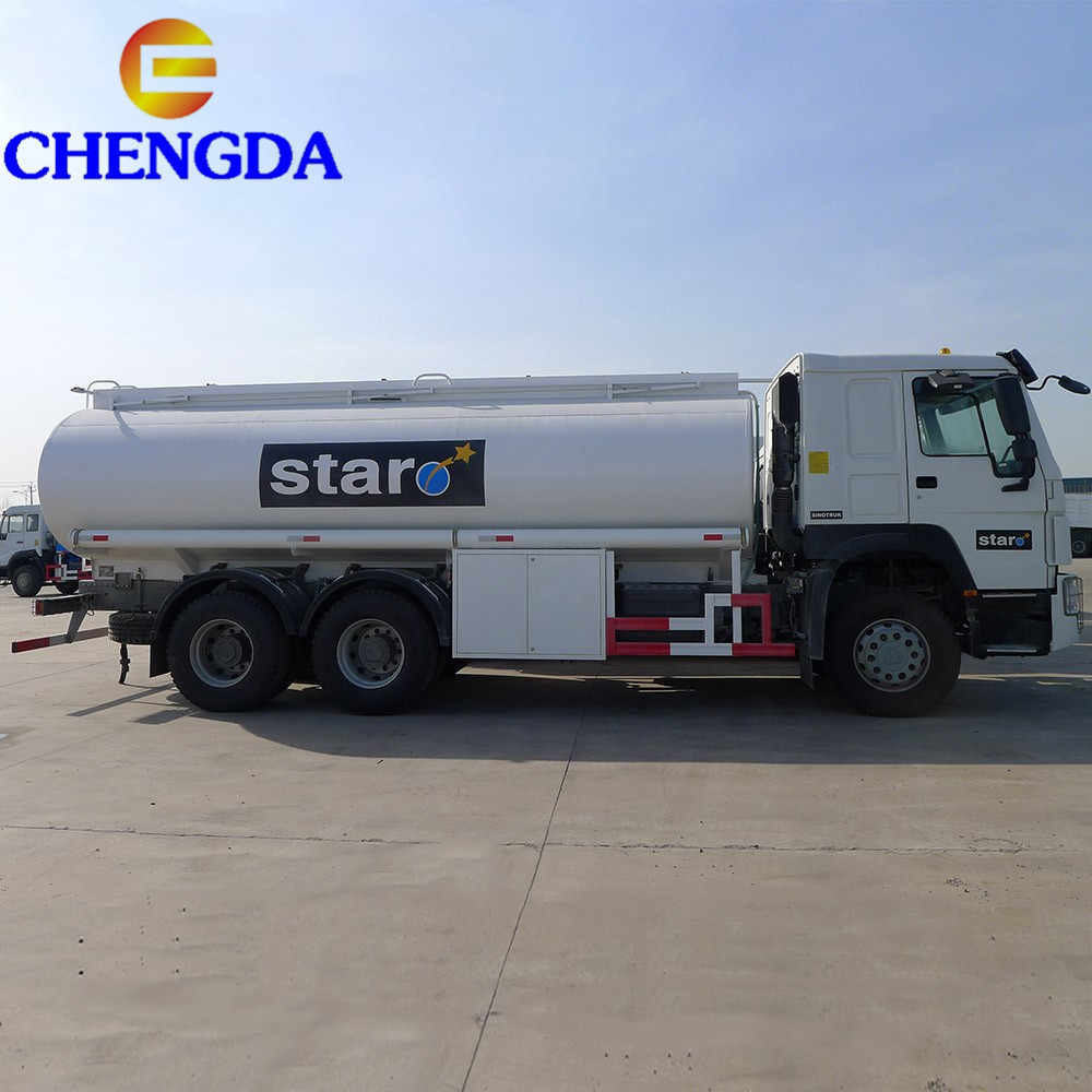 Howo 6x4 20m3 2  Compartments Water Spray Bowser Tanker Sprinkler Fuel Tank Truck For Sale