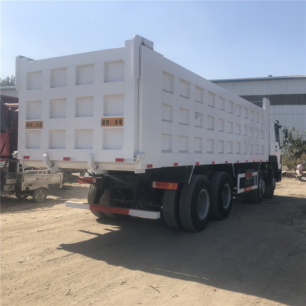 Used 12 wheeler 8x4 brand used sinotruck cargo truck tipper truck for sale in nigeria