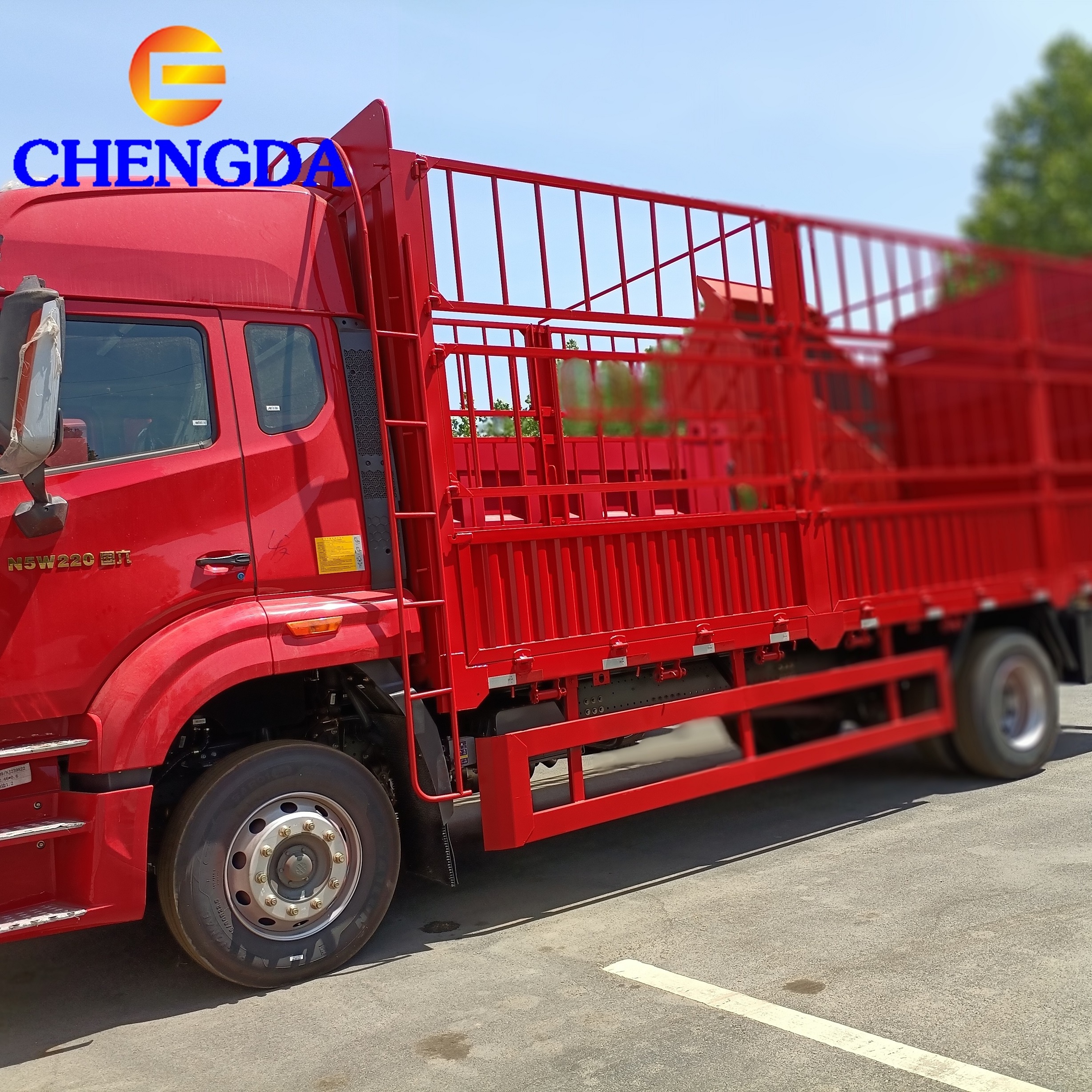 Howo Sinotruck Light fence Truck  Pickup Diesel mini cargo trucks for sale