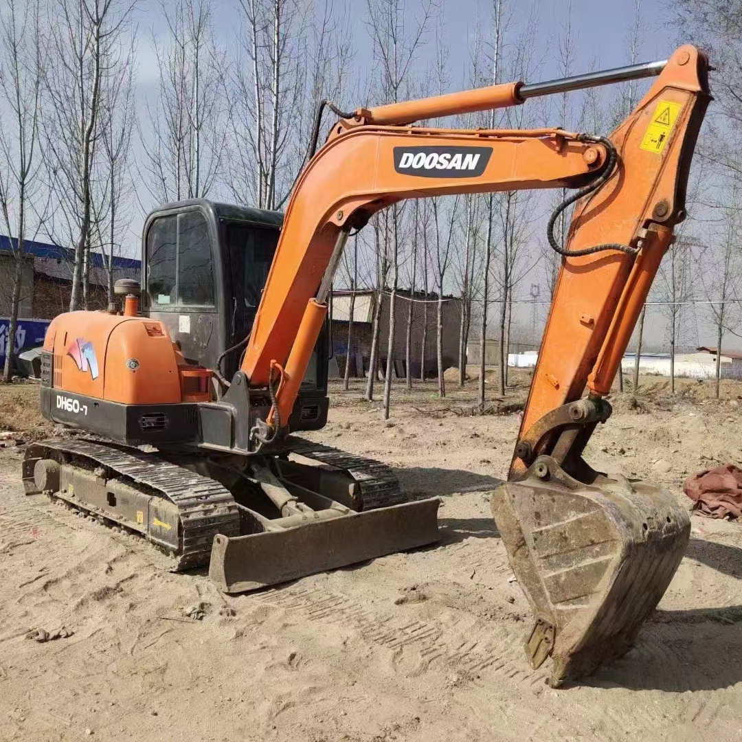 90% New Good Conditions Cheap Price Doosan DH60-7 Used Crawler Mini excavator