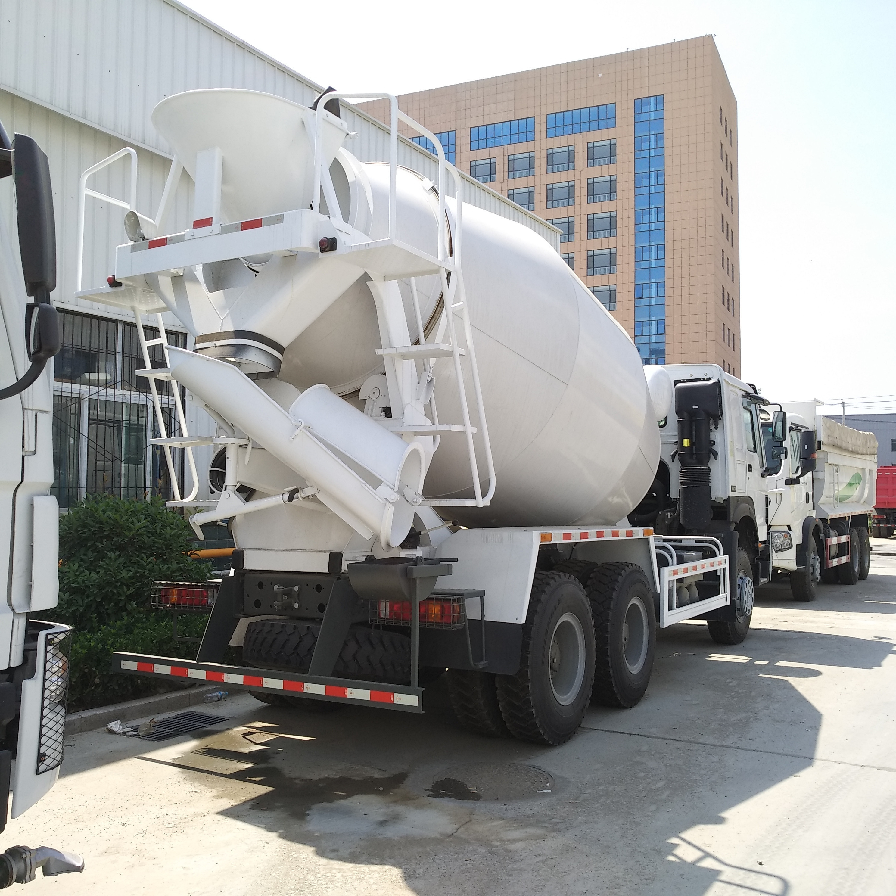 Concrete Mixer Truck 14m3 6 Cubic Yards Cement Used Truck Mixer