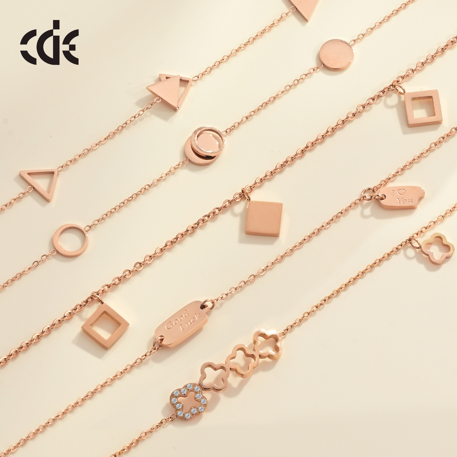 CDE MGA Fashion Jewelry Stainless Steels Anklet Set Girls Bracelet Wholesale Heart Butterfly Cuban Link Gold Anklet For Women