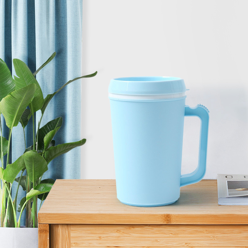 New fashion plastic custom coffee mug 22oz 34oz Plastic tumbler with handle Solid Color Double Wall  DIY Plastic Mug with Handle