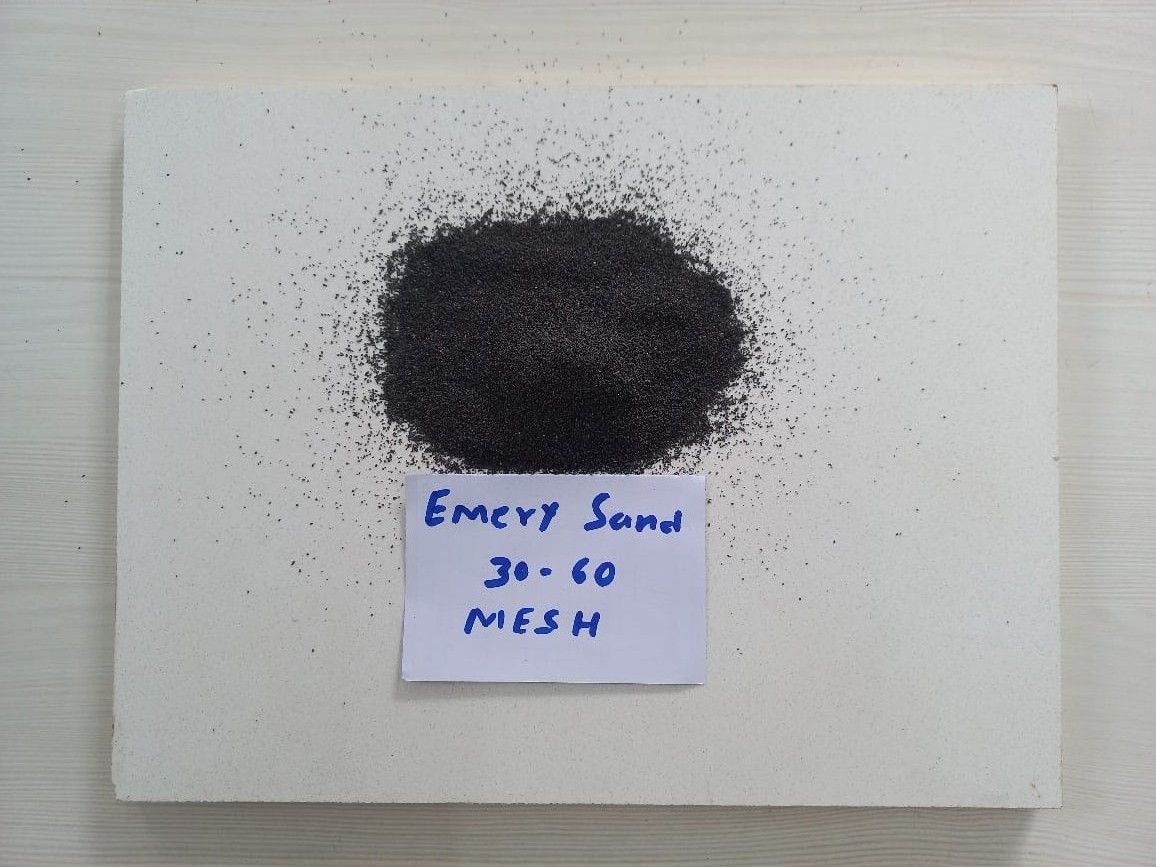 Asian largest suppliyer and exporter of emery sand and powder finr 30-60 mehs grade jet black color special sandblasting use