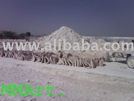 High Quality mines direct supply White china clay lump & powder in bulk quantity low price per ton sale in india