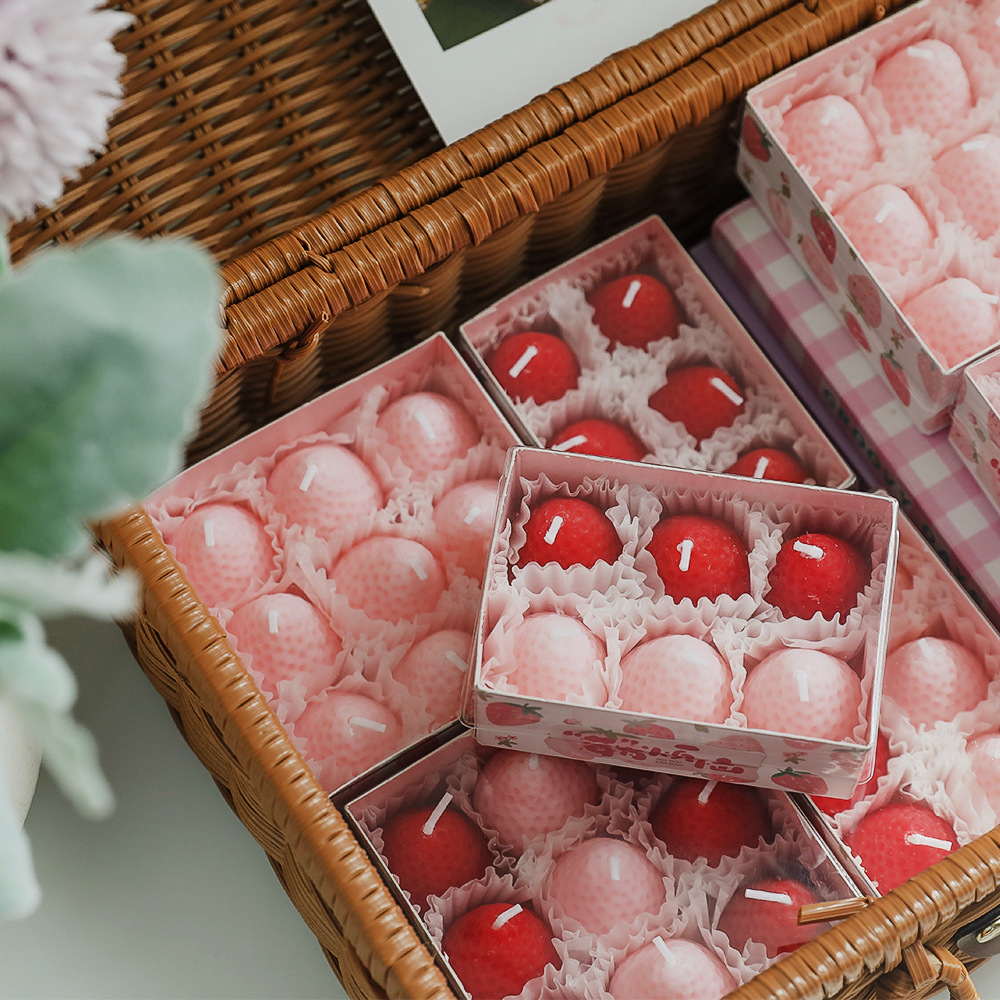 Romantic Love Scented Candles Fruit Strawberry Mini Wax Scented Candles Birthday Gifts Candles With Gift Box For Valentine's Day