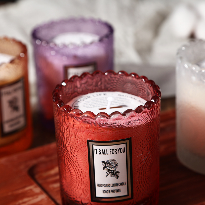 Luxury Embossed Lace Cup Soy Wax Long Burning Smokeless Scented Candle for Decoration