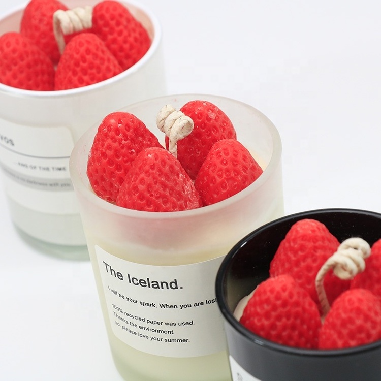 Natural Soy Wax Strawberry Candle Wholesale Bulk Scented Glass Candle For Gift