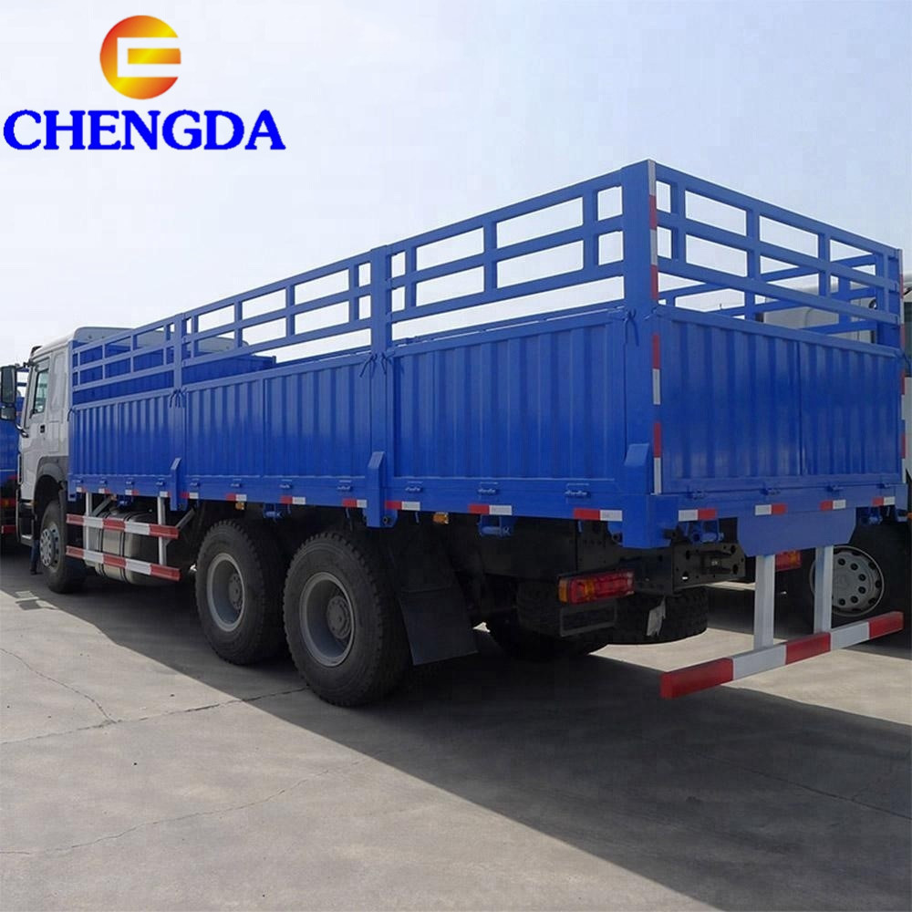 HOWO 8x4 336 371hp Bulk Cargo Fence Truck for sale in Africa