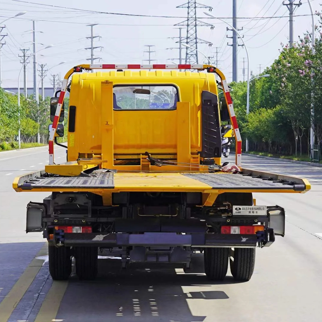 4x2 Isuzu 5 Tons Flatbed Trailer Truck Wrceker Towing Truck Wrecker Truck