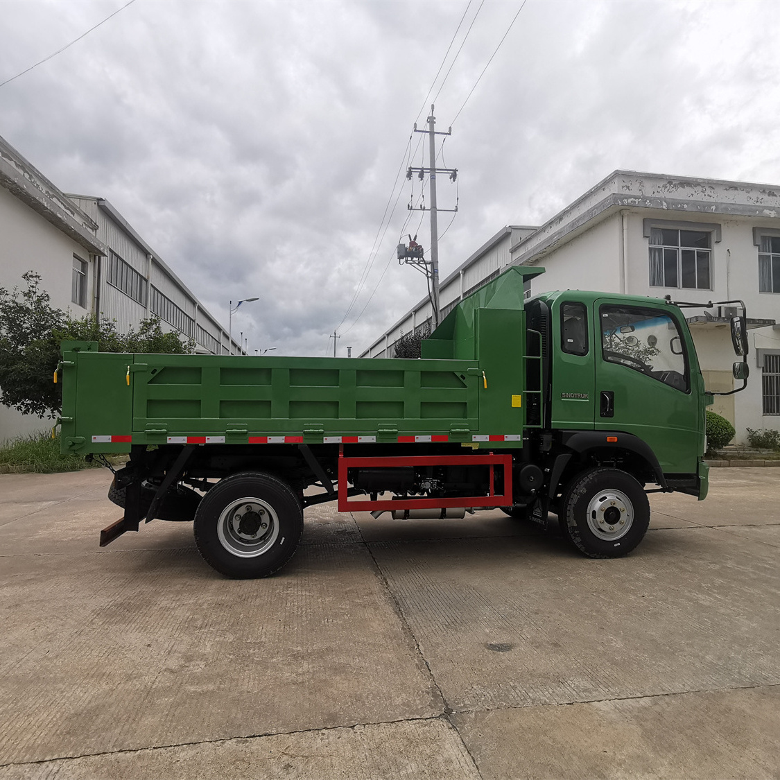 Chinese Made 2023 Brand New 5t 8t Light Dump Truck Sinotruk Howo 4x2 Mini Dump Truck for sale