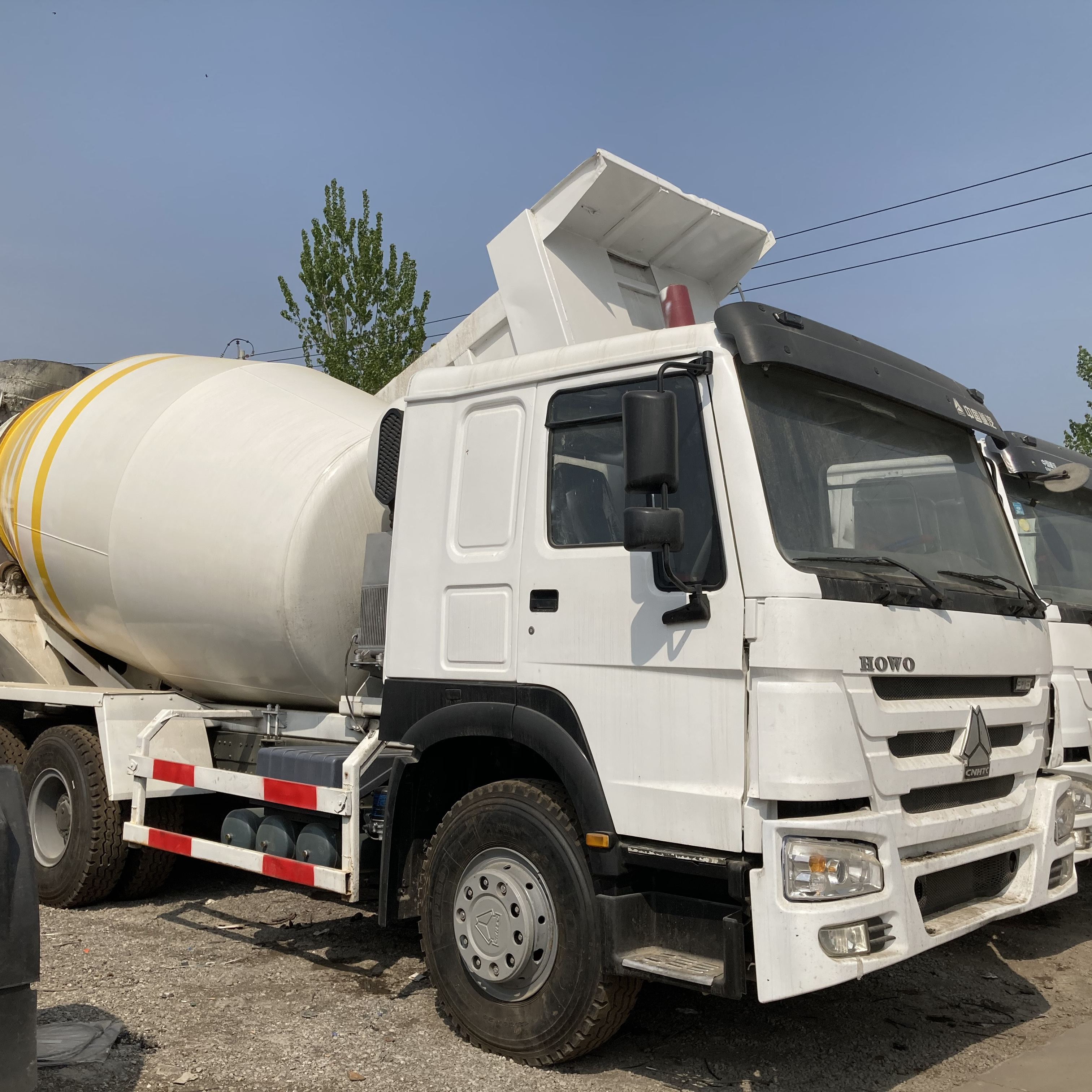 Used HOWO Truck Mixers 6*4 Cement Concrete Mixer Truck