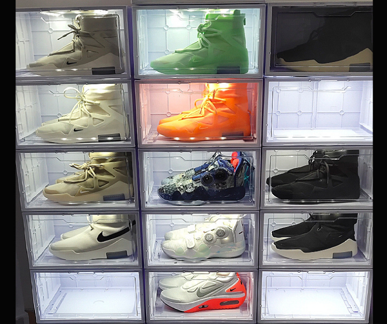 Creative Transparent  Led Charging Magnetic LED Light Sneaker Box Suction PP Plastic Storage Box LED Shoe Box