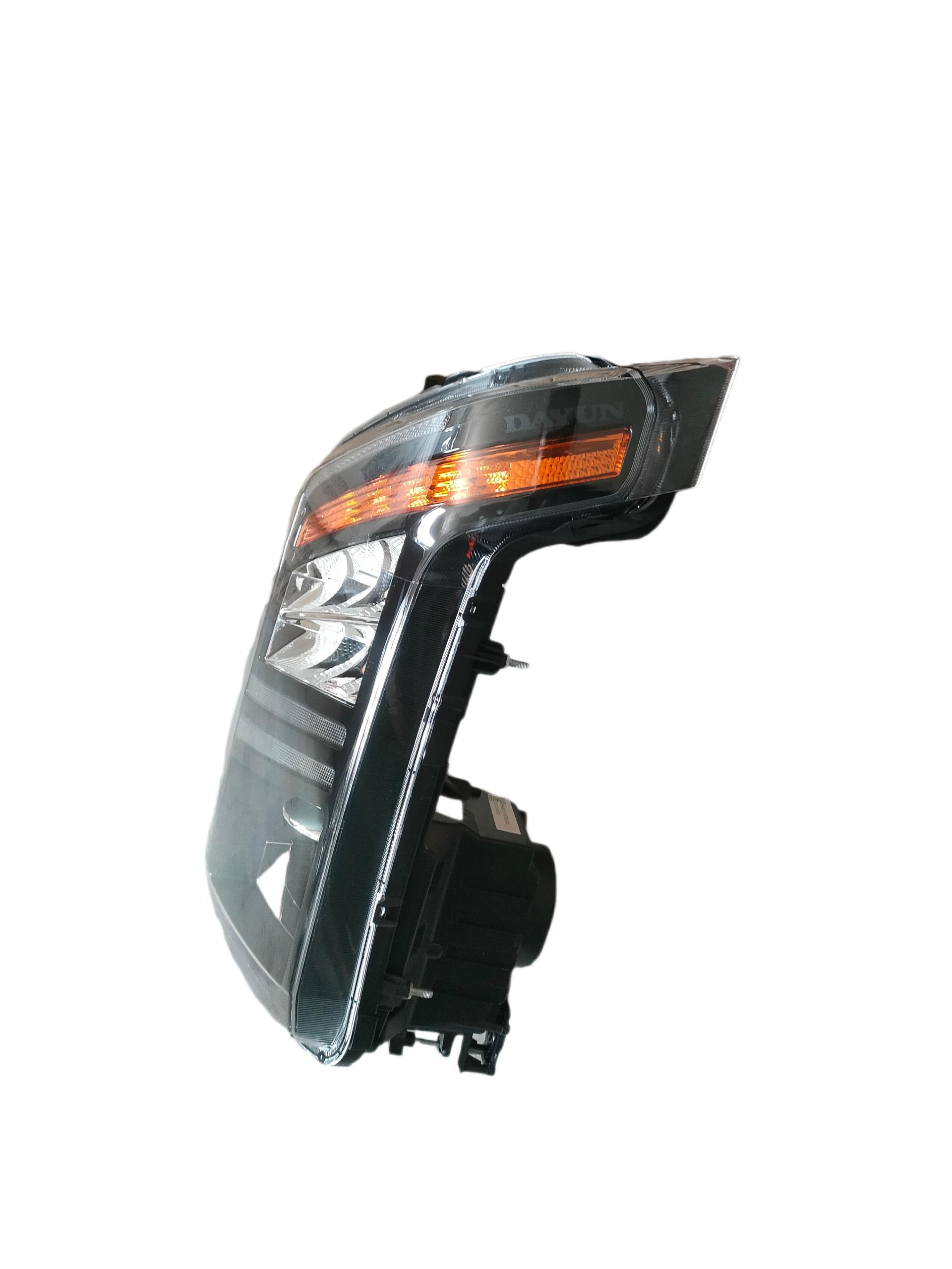 Suitable for Dayun Light Truck Xianglong Accessories 12V High and Low Beam Bulb Combination Headlamp Assembly