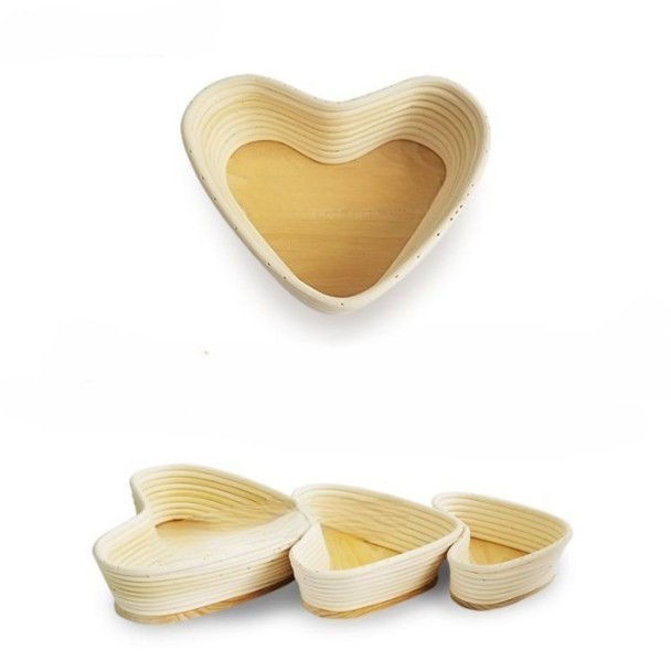 Heart Shape Bread Proofing Basket with Linen,Natural Rattan Brotform Bowl Banneton Proofing Basket Sets for Bakers