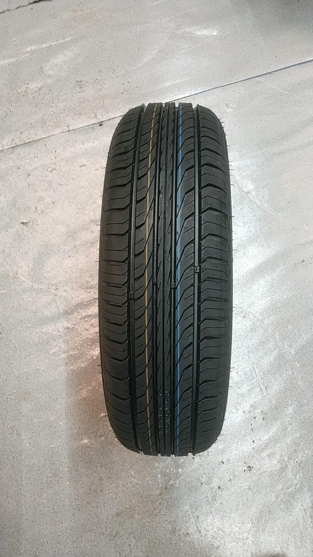 Linglong 185/60R13 Passenger Car Tires Wheel Tyre for Cars in Dubai Dubai Tyre