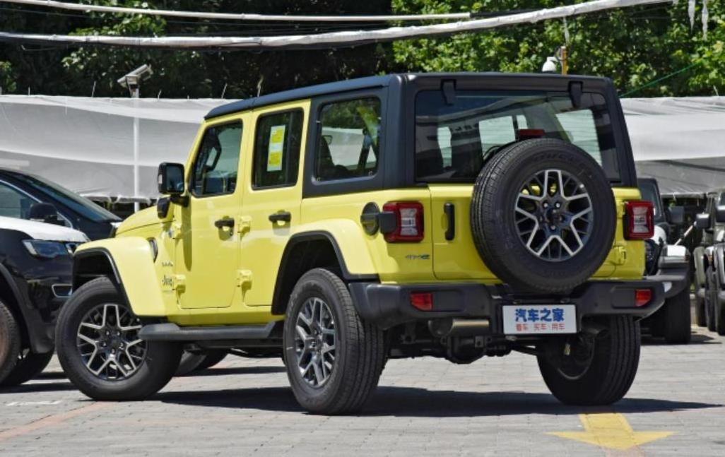 Jeep WranglerLong range new electric vehicle 5 door 5 seat SUV 2022 2.0T 4xe Sahara fluorescent yellow edition used car