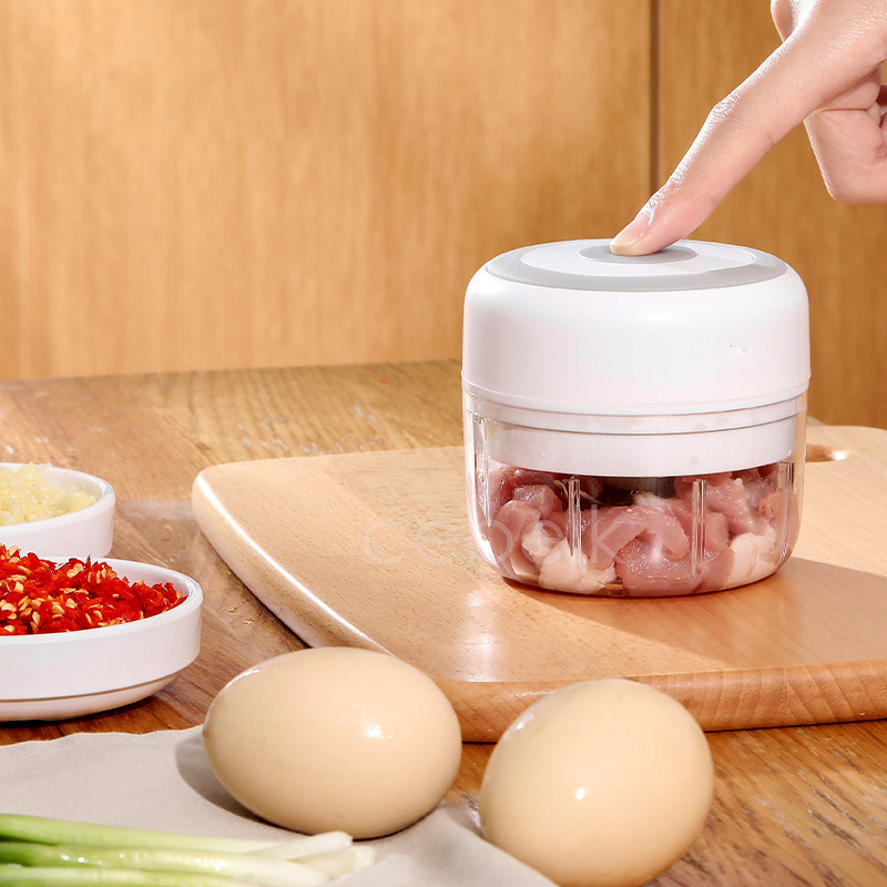 2 Cups Wireless Garlic Masher Food Cutter, Handheld Portable Garlic Mincer Pepper vegetable nuts Children food blender