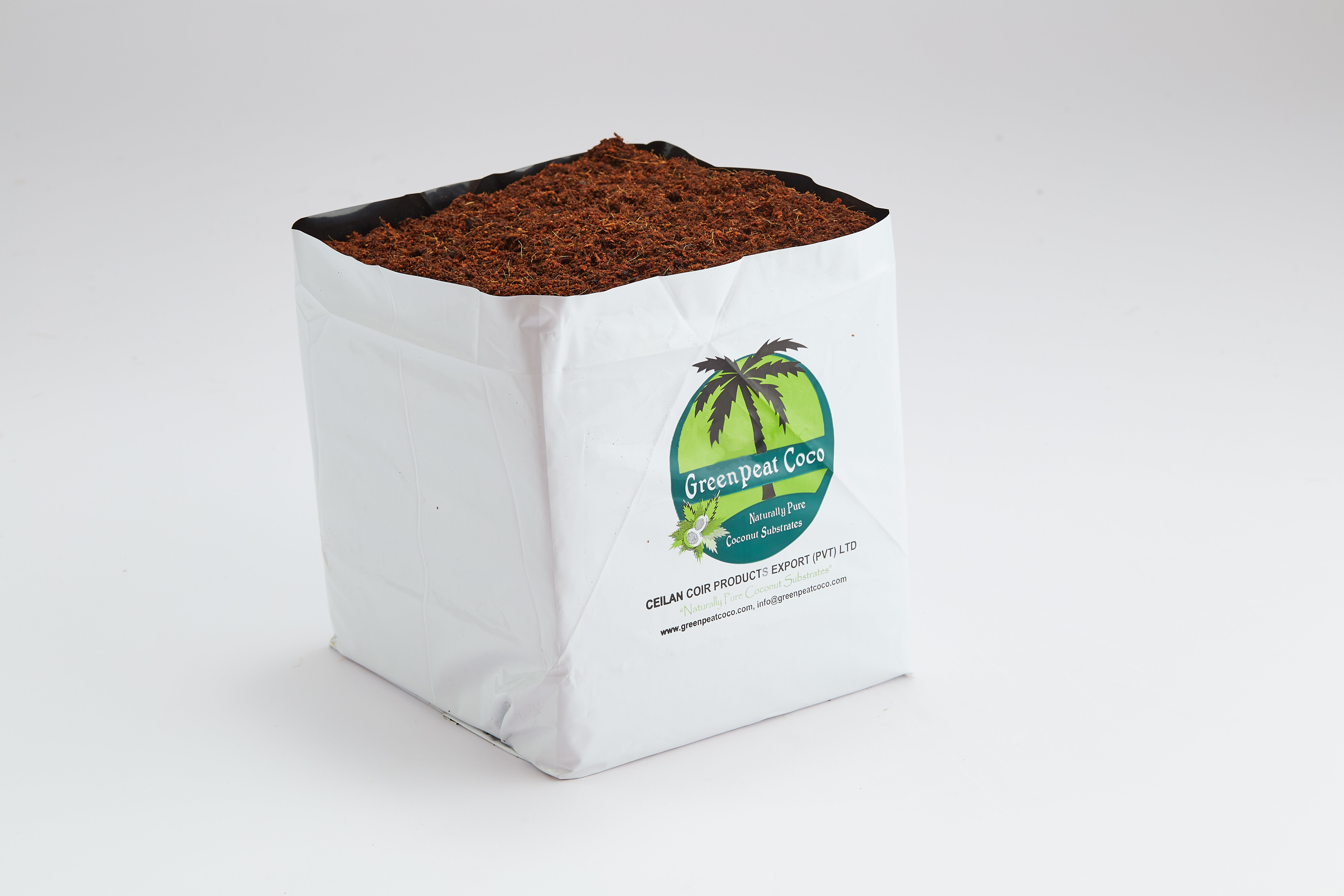 100% Biodegradable Eco-Friendly Sri Lankan Origin Greenhouse Hydroponic Horticulture Cocopeat Fiber Coco Planter Bags