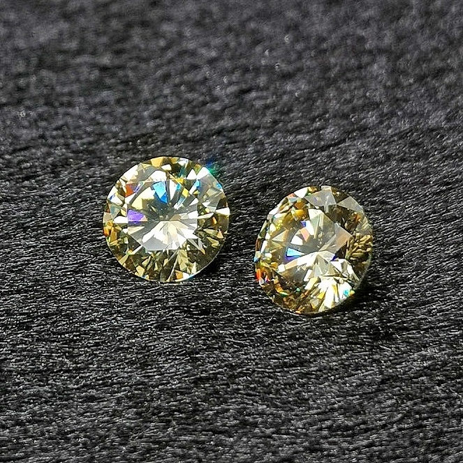 Synthetic Gold Yellow Fake Diamond Round Brilliant Cut Cubic Zirconia in Loose Gemstones