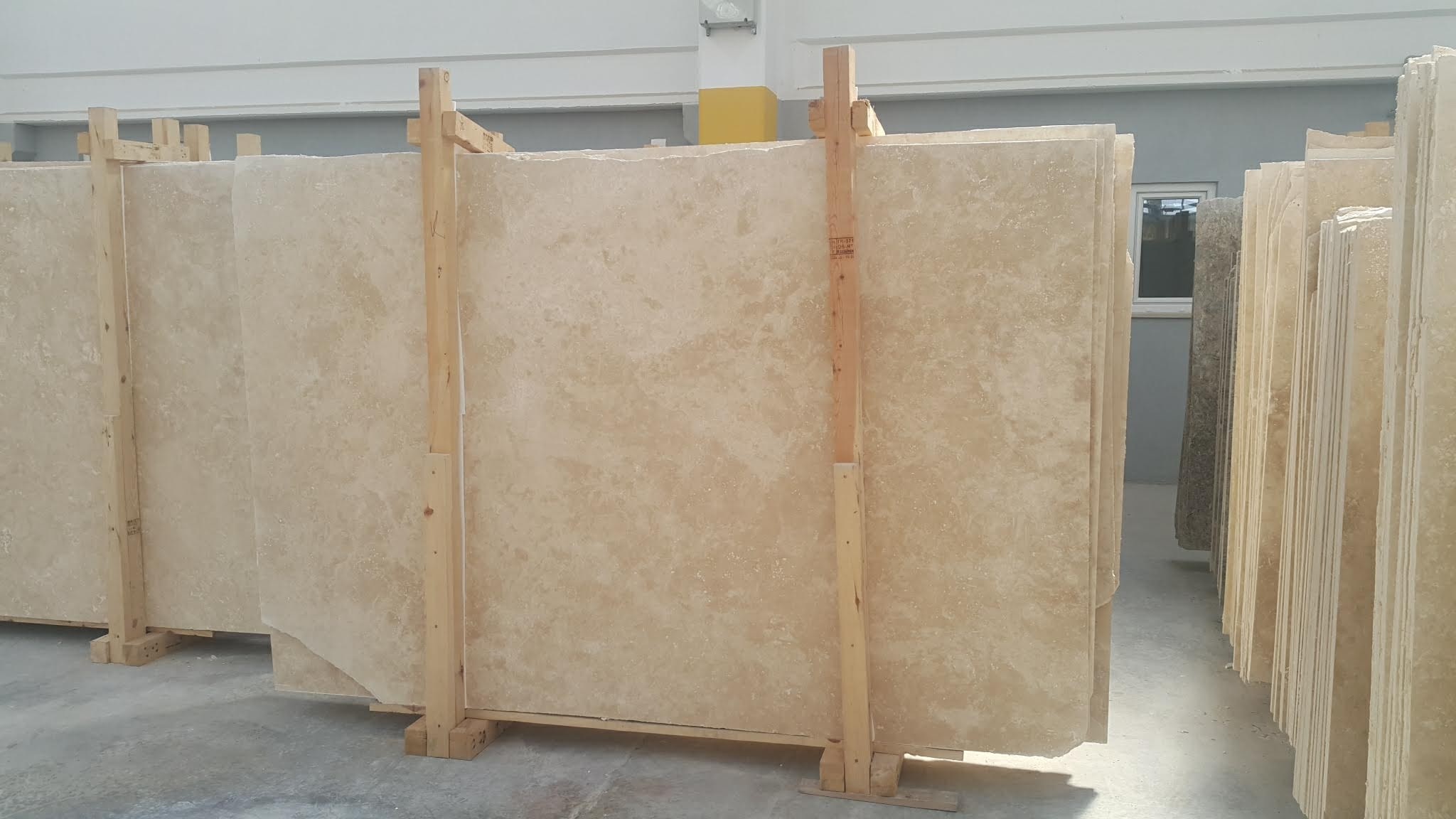 2023 Light Ivory Travertine Slabs Filled&Honed Cross-Cut Hot Sale Premium Quality 2cm thick Made in Turkey CEM-SLB-01-01