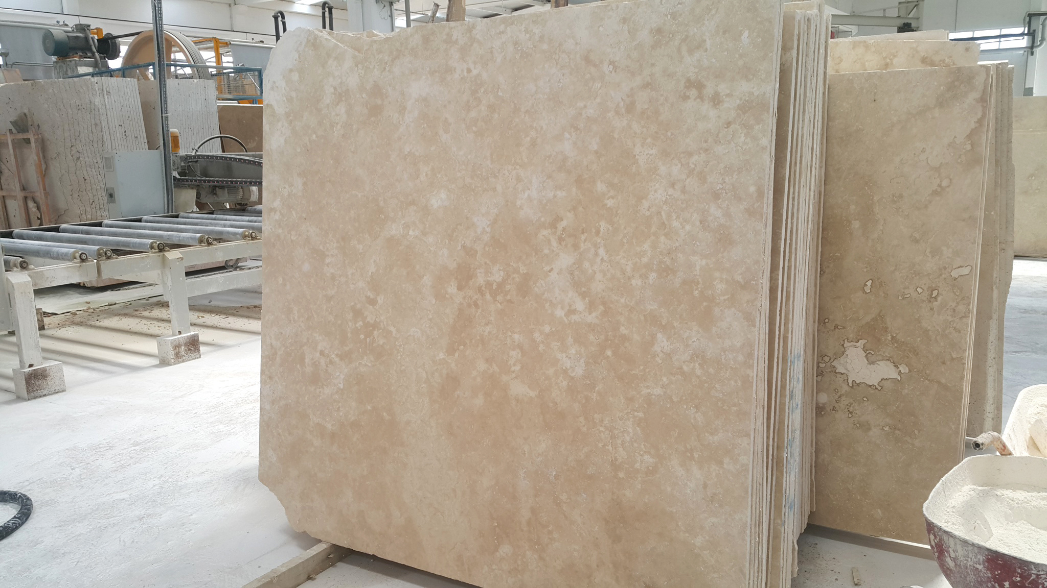 2023 Classic Light Travertine Cross Cut slab Made in Turkey CEM-SLB-01 for Floor & Wall Tiles & Swimming Pools around pavers