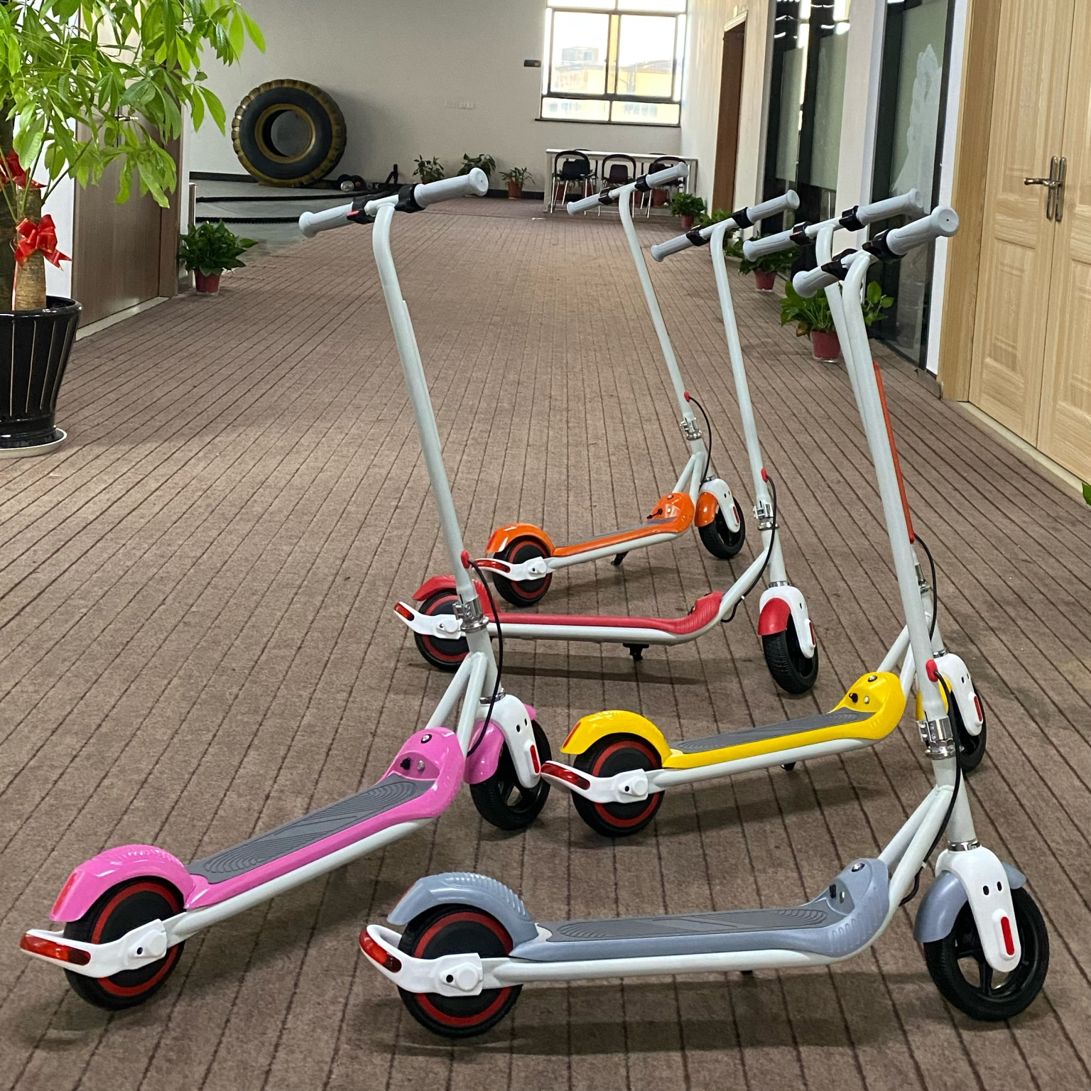 Hot Sale 150W 6.5 inch Mini Foldable E scooter Wholesale 2 wheel Folding Electric Scooter For Kids Child